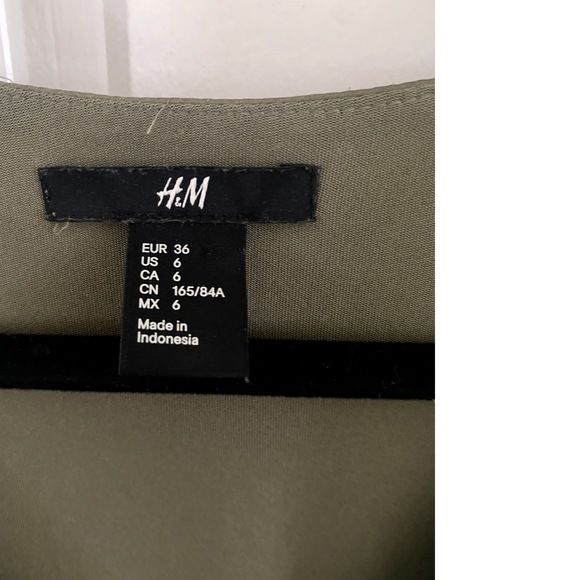 H&M Gold/Bronze Maxi Dress (Size 6 US) - Picture 3 of 7